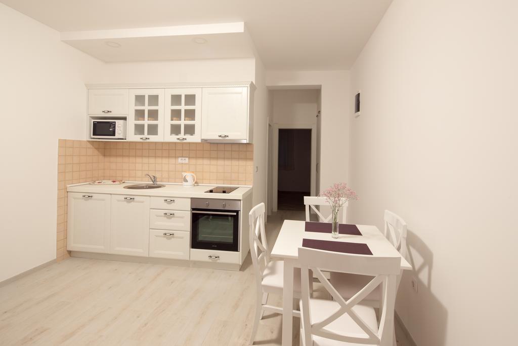 Radanovići Apartments Raskovic מראה חיצוני תמונה